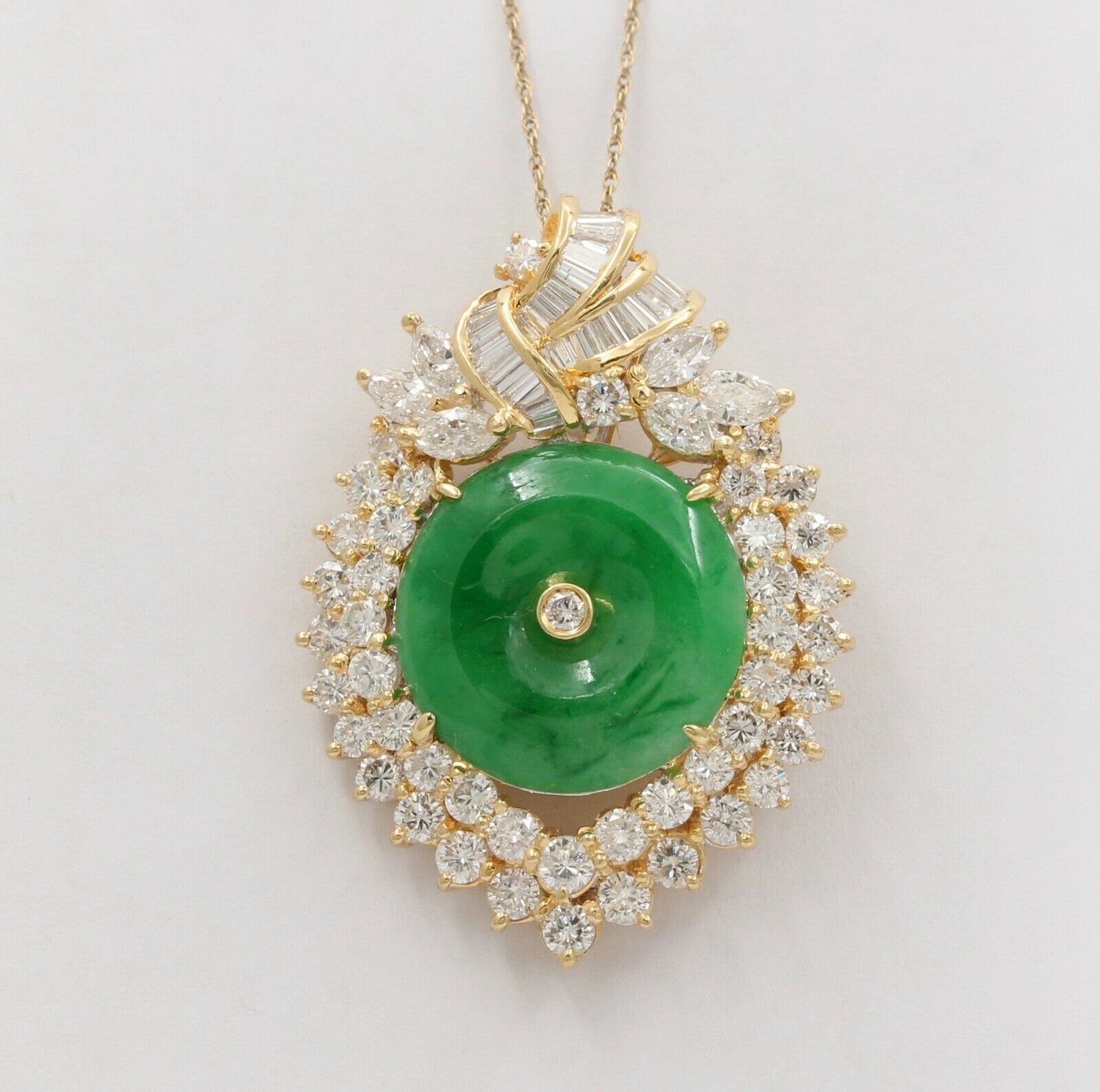 Vintage 18K Jade 6.5 Carat Diamond Heart Pendent
