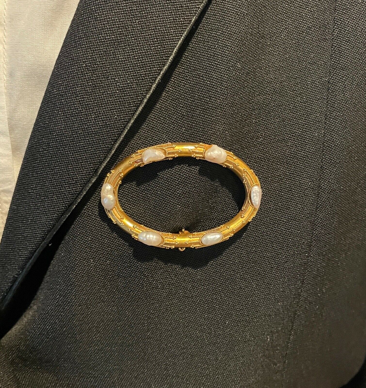 Victorian Etruscan Revival 14K Yellow Gold Baroque Pearl Oval Brooch Pin