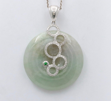 Load image into Gallery viewer, Vintage 18K White Gold Reincarnation Jade Pendant, Necklace.
