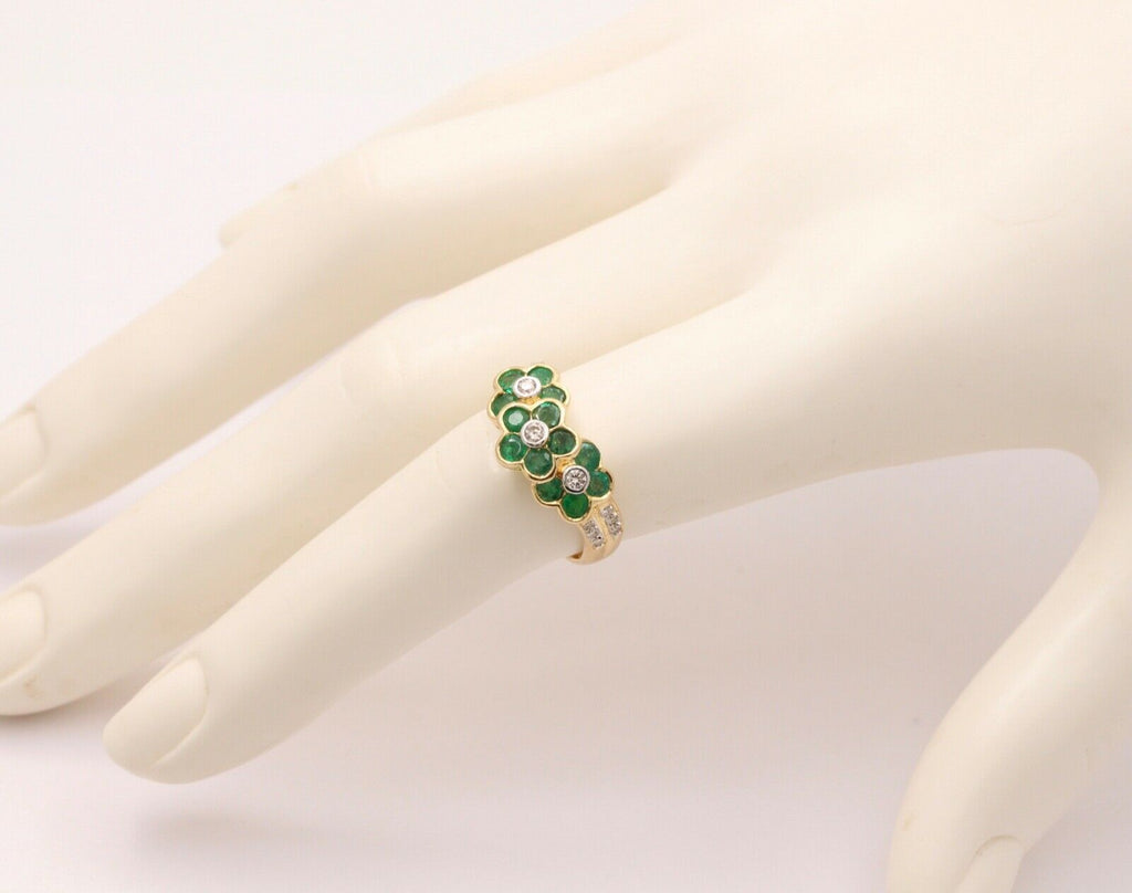 Vintage Flowers Emeralds Diamonds 18K Yellow Gold Ring