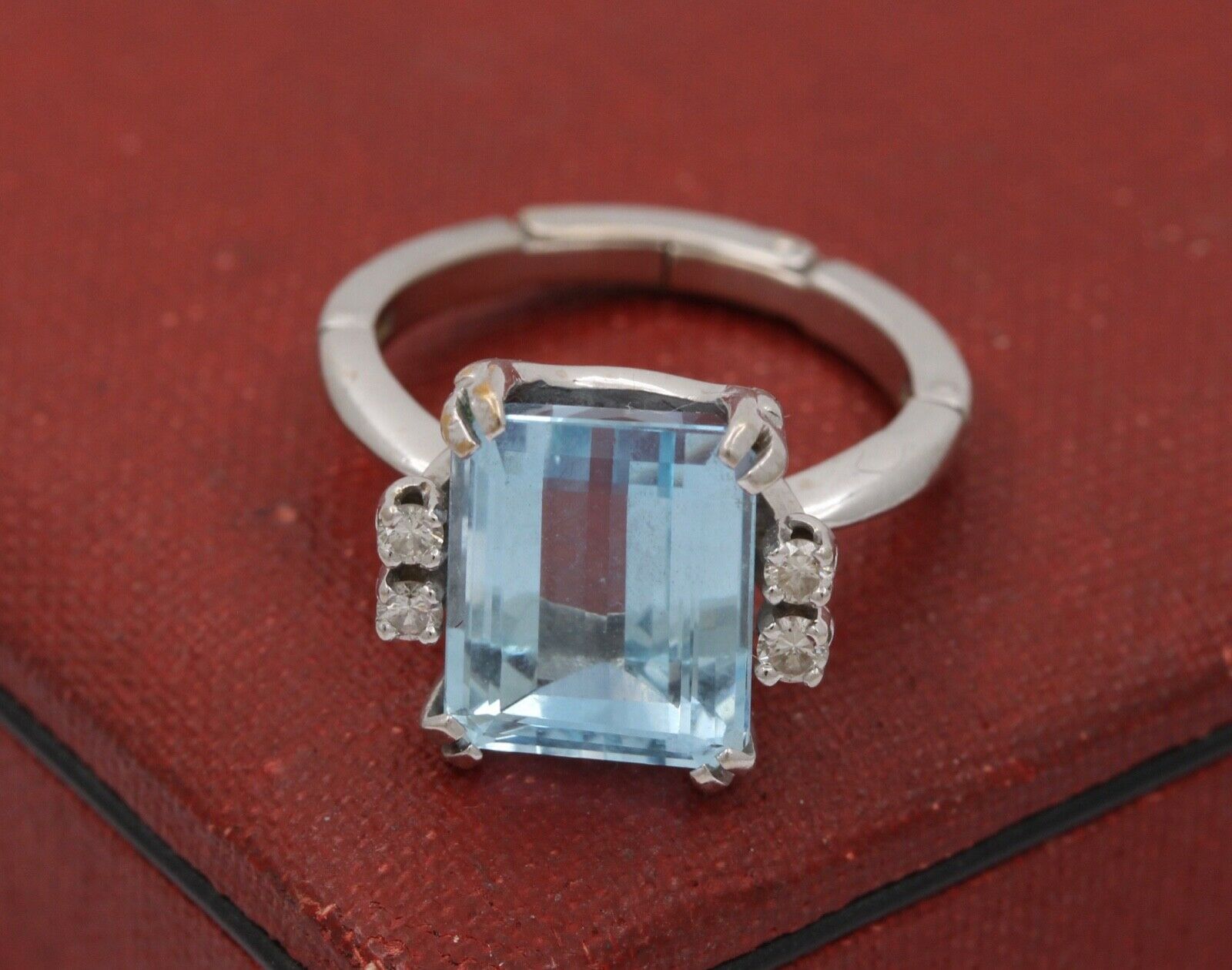 Vintage Natural Aquamarine Diamonds 14K White Gold Expandable Ring