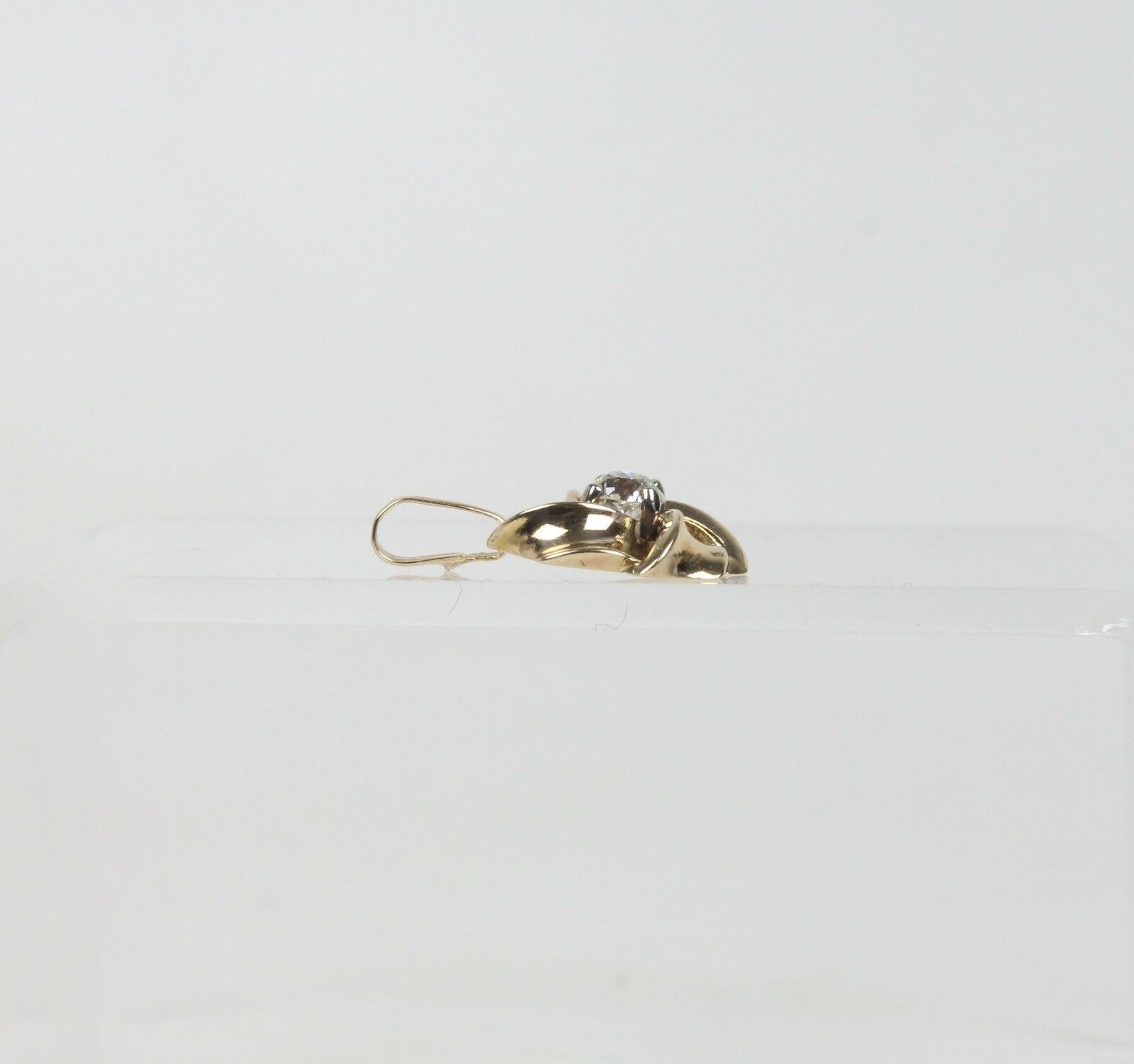 Vintage 14K Yellow Gold Floral Diamond Pendant