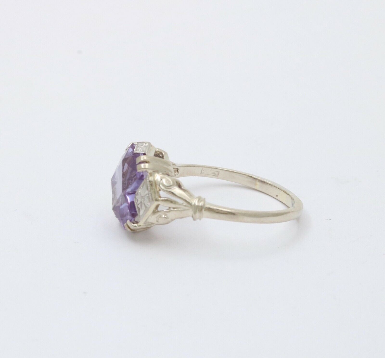 Art Deco Amethyst 14K White Gold Ring
