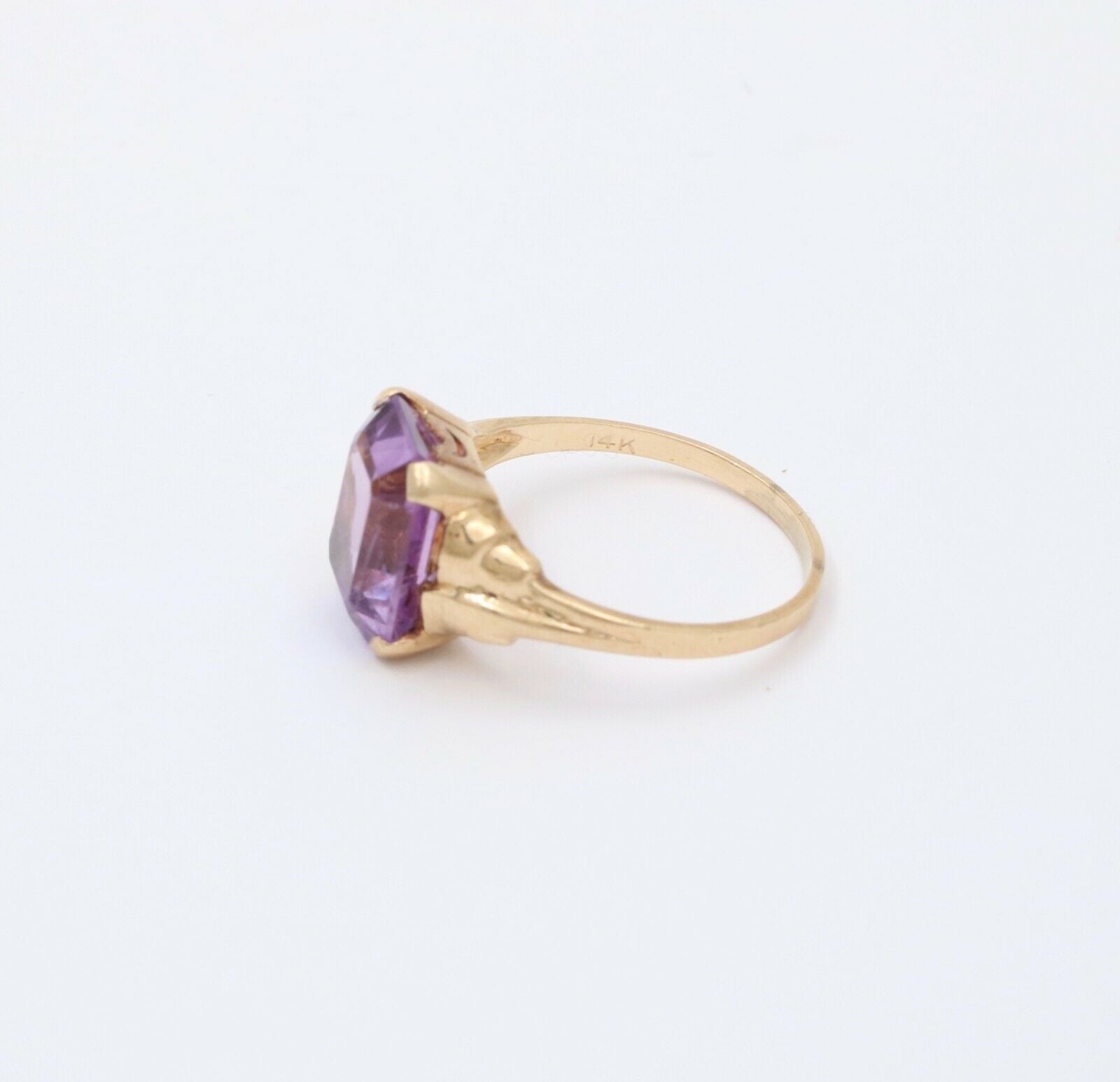 Vintage 14K Yellow Gold Amethyst Solitaire Ring , February Birthstone