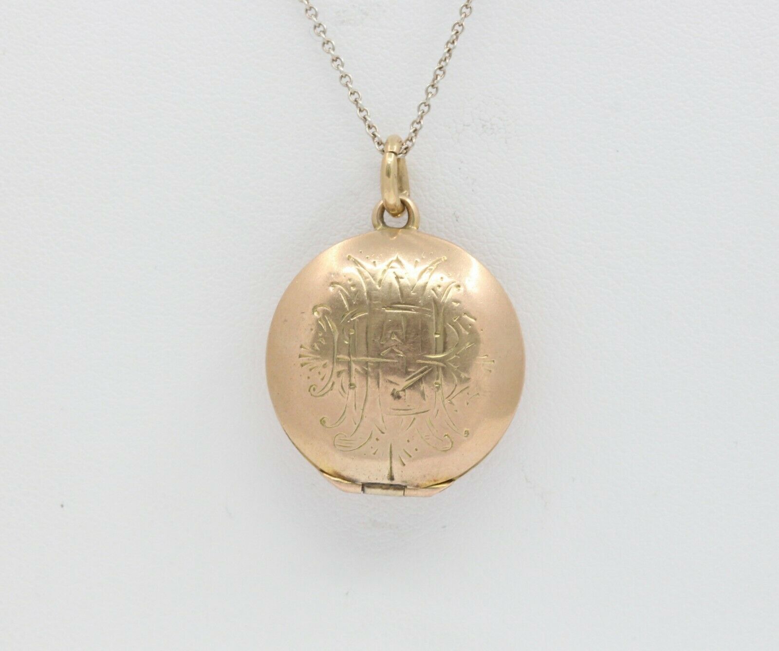 Victorian 10K Yellow Gold Diamond Memorial Locket