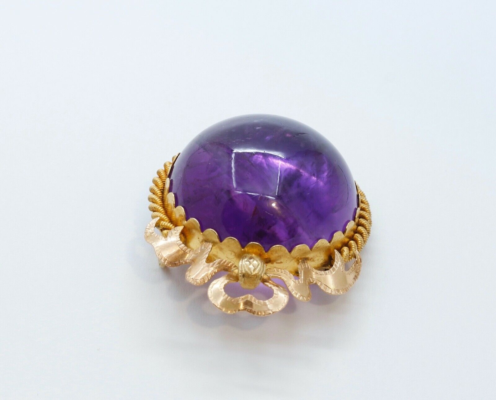 Victorian Purple Obsidian Stone 18K Yellow Gold Brooch Pin