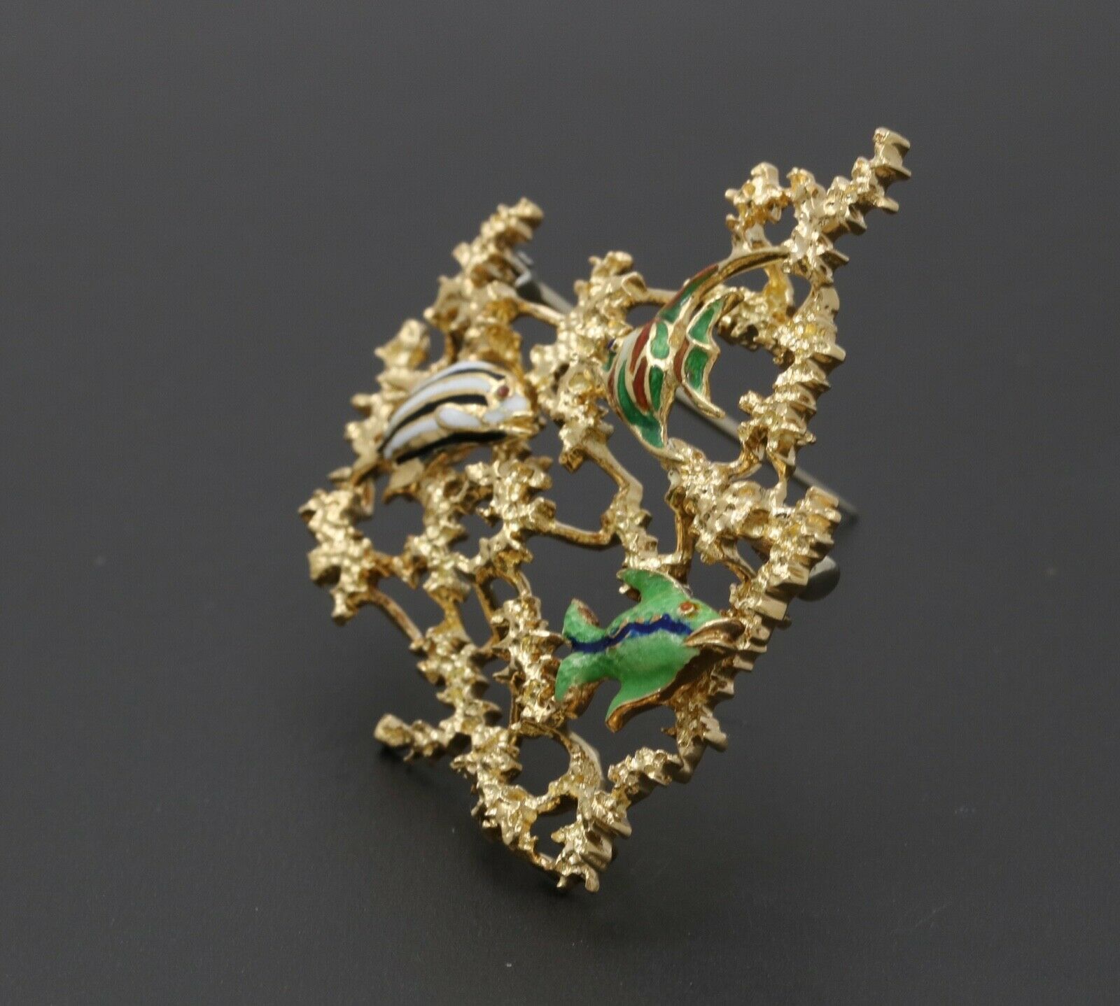 Vintage 18K Yellow Gold Enamel FIsh Brooch Pin Ocean Lover