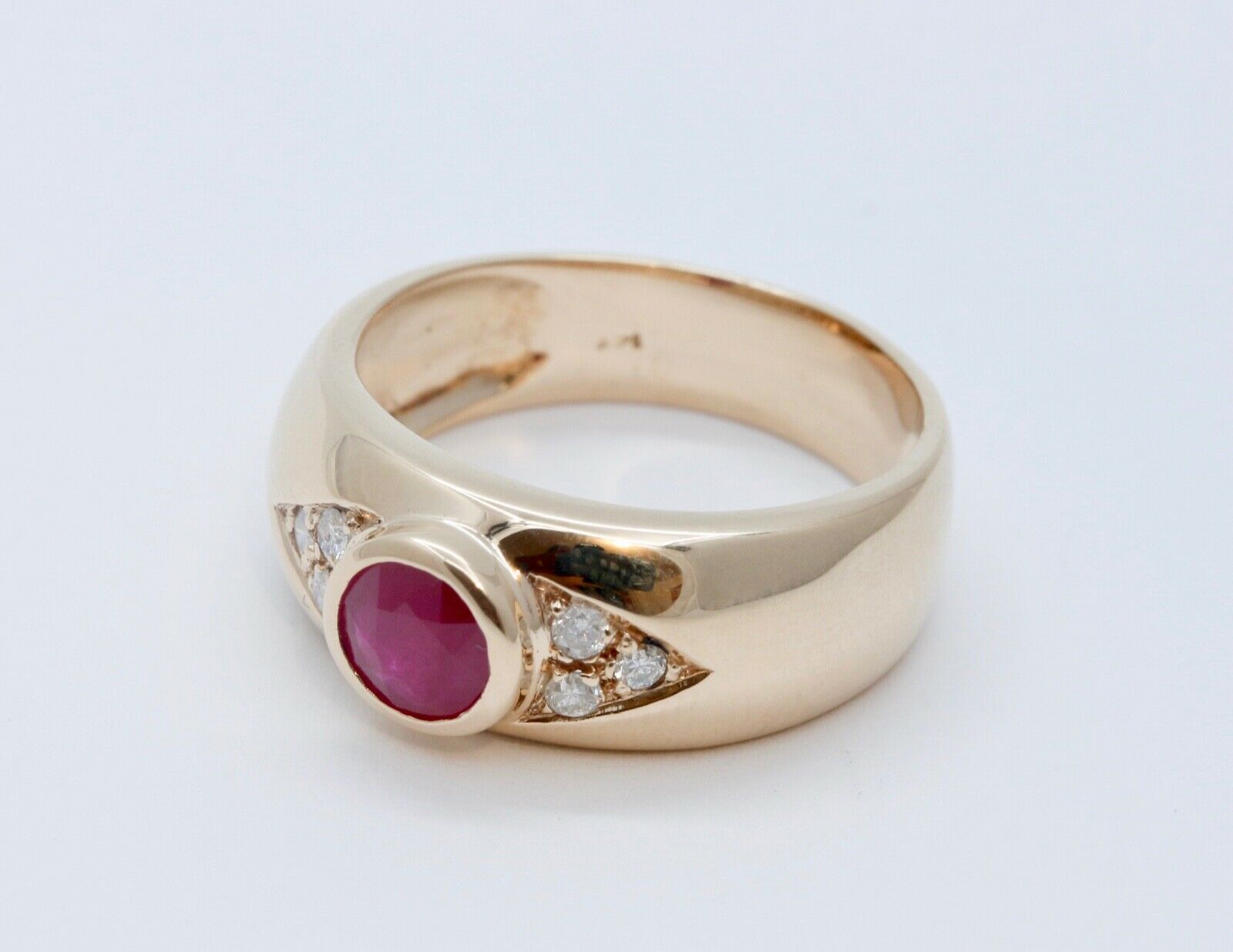 Ruby Diamonds 14K Yellow Gold Vintage Ring