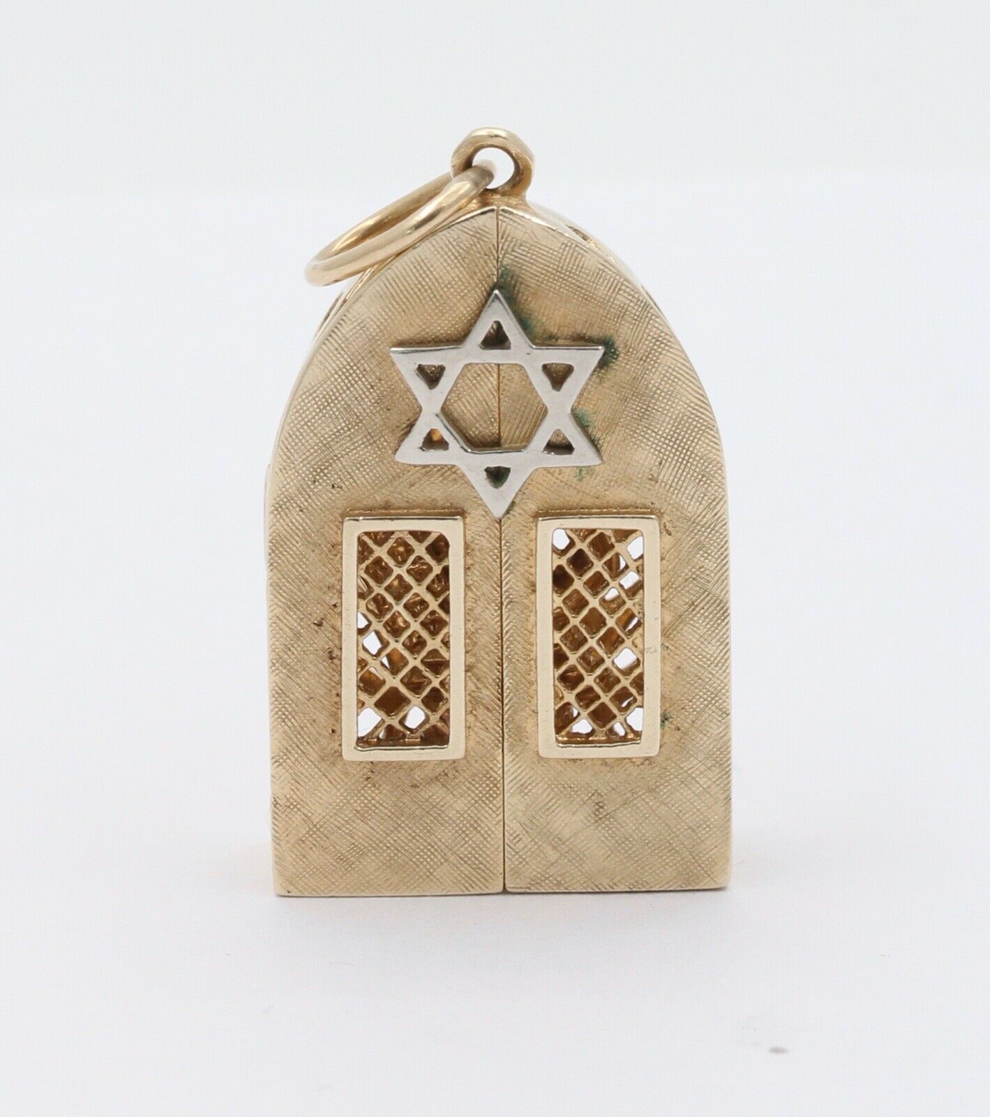 Vintage 14K Yellow Gold Moses Opening Pendant