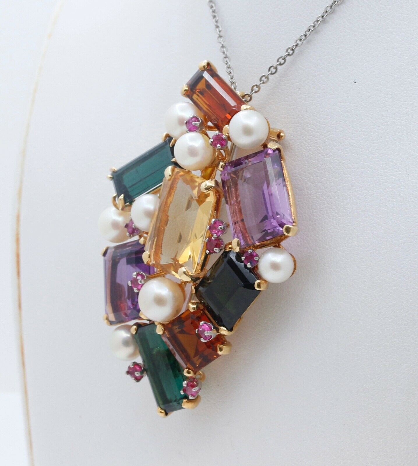 Luxurious Vintage Multi Stone 18K Yellow Gold Pendant Brooch Pin