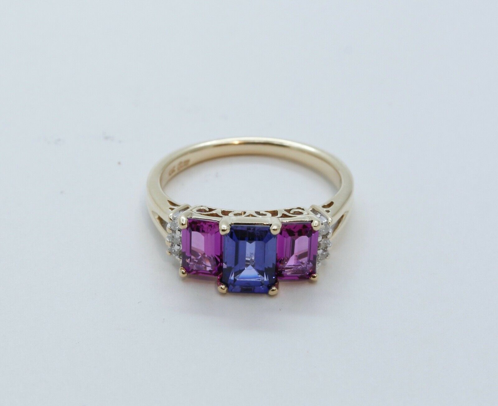 Vintage Tourmaline Tanzanite Diamonds 10K Yellow Gold Ring