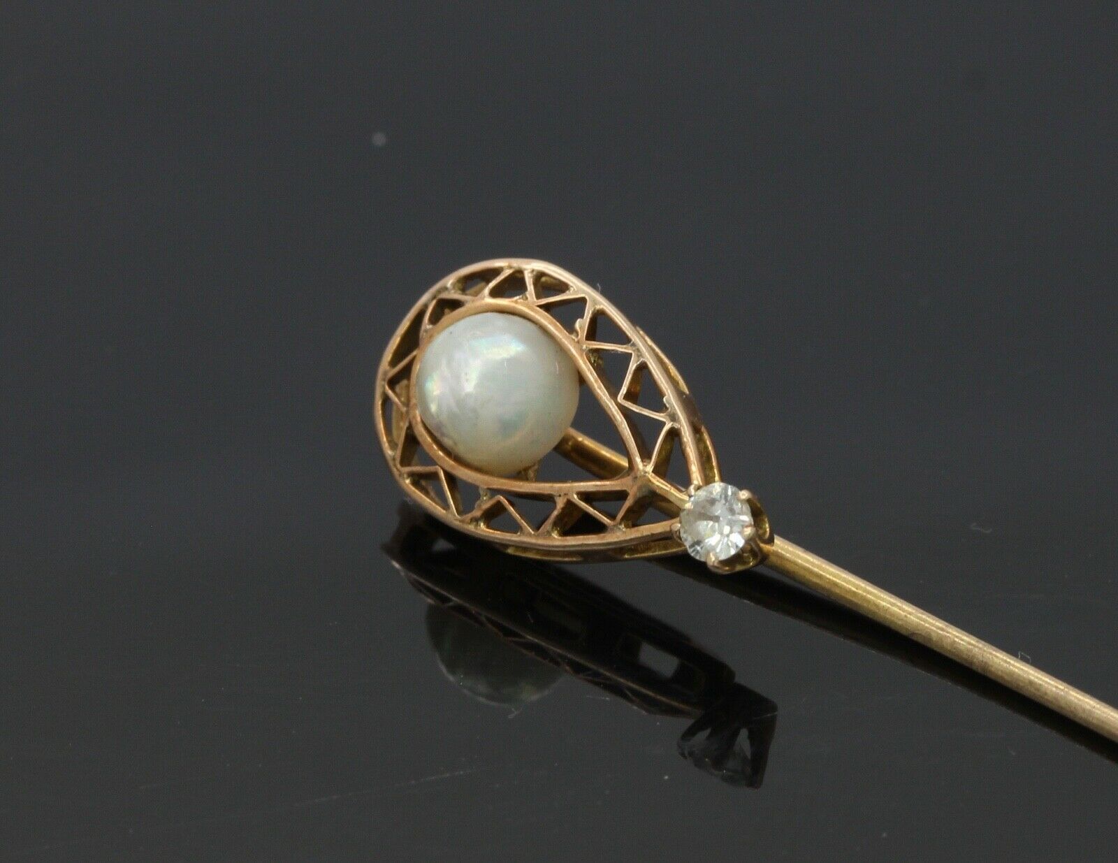 Victorian Ladies 14K Yellow Gold Pearl Diamond Stick Pin