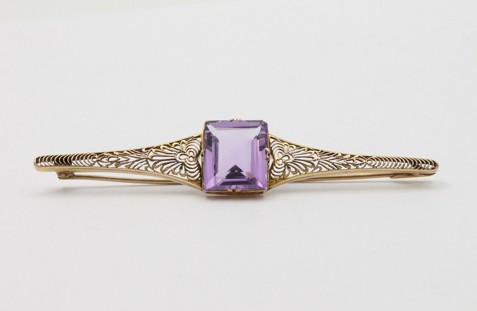 Antique Art Deco Amethyst 10K Yellow Gold Filigree Bar Pin