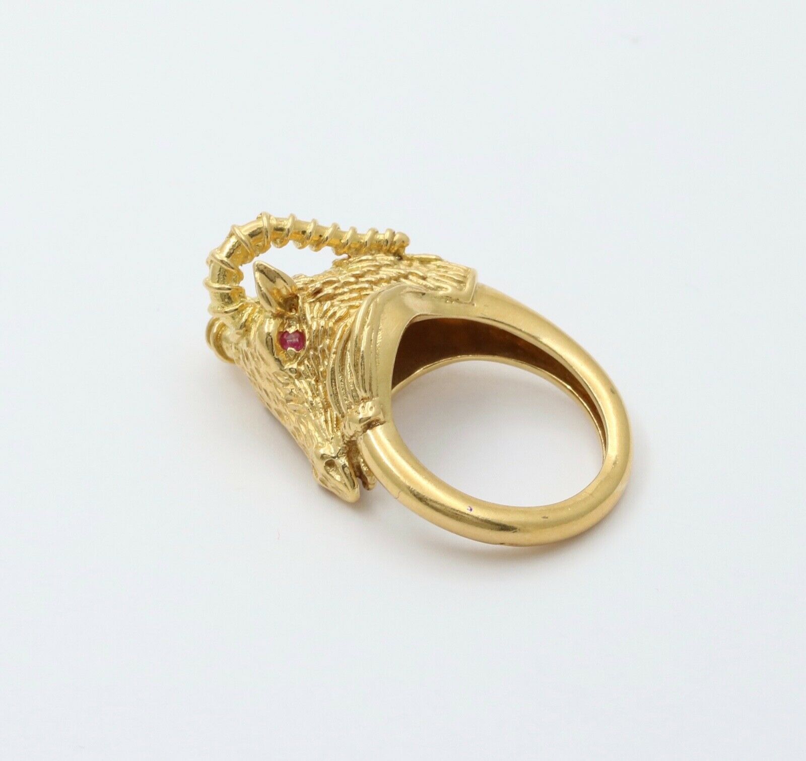 Vintage 18K Yellow Gold Ram Head Italian Ring, Zodiac Capricorn Aries Ring