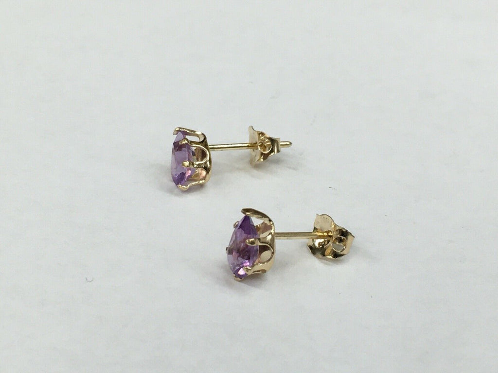 Vintage Ladies Amethyst 14K Yellow Gold Earrings