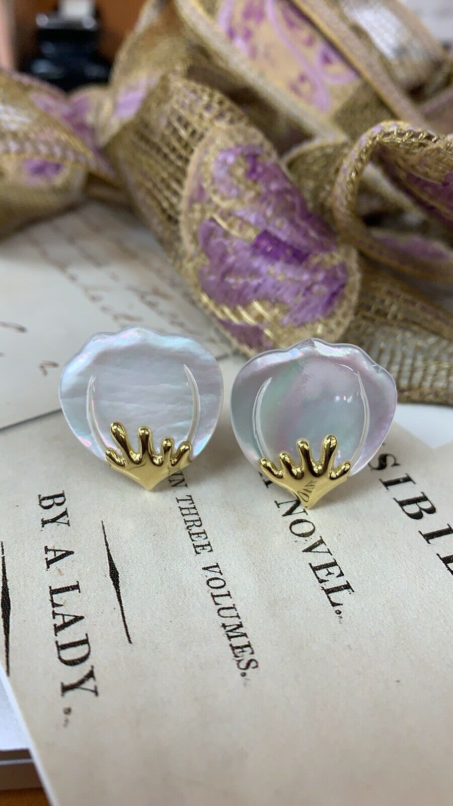 Tiffany and Co. Angela Cummings 18K YG Mother of Pearl Flower Earrings