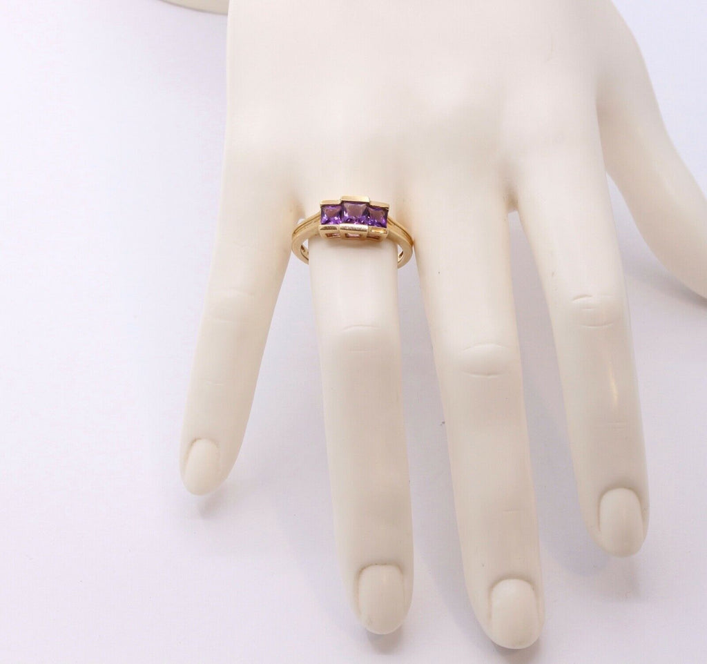 Vintage Three Stone Amethyst 14K Yellow Gold Ring