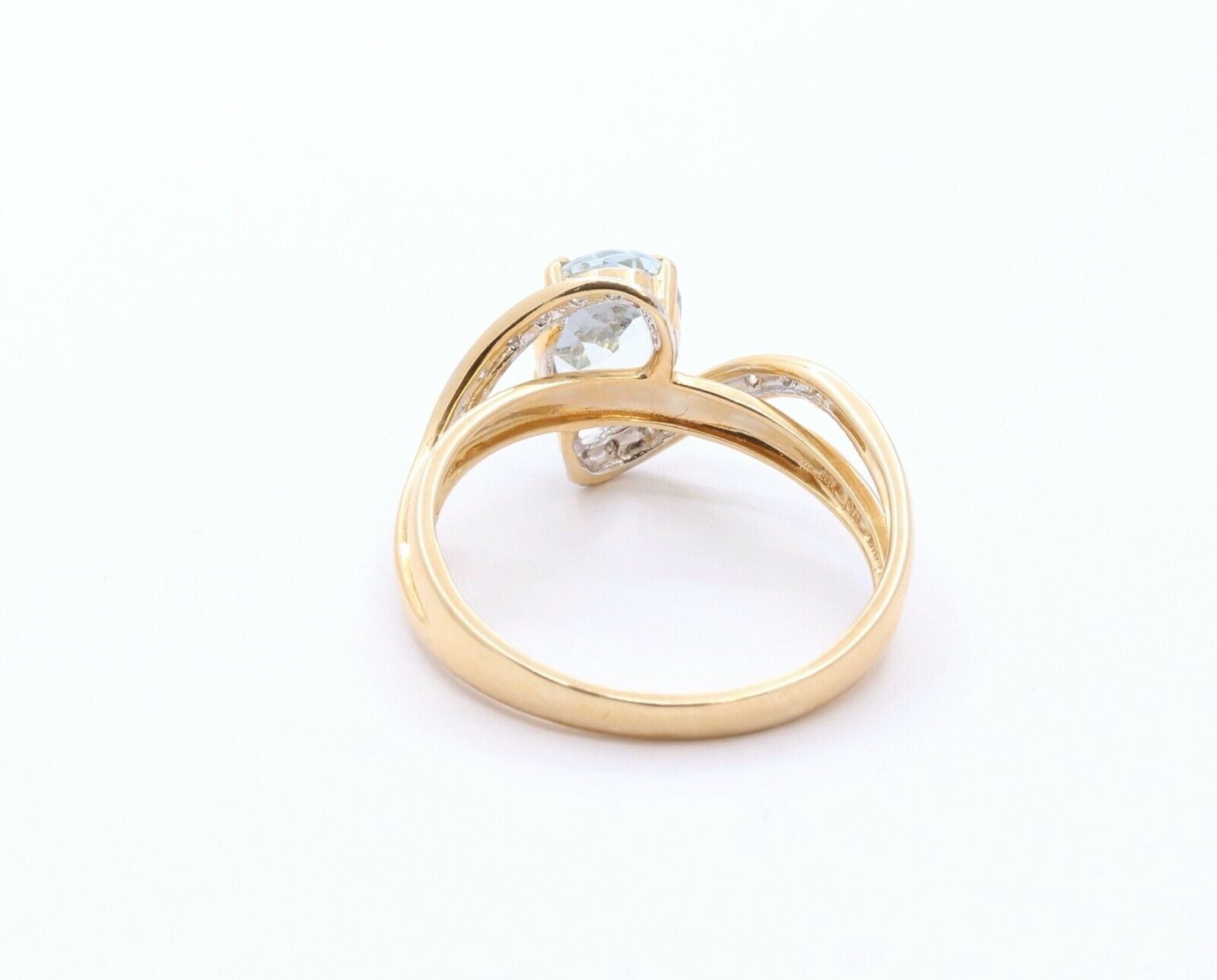 Vintage Ladies Natural Aquamarine Diamonds 14K Yellow White Gold Ring