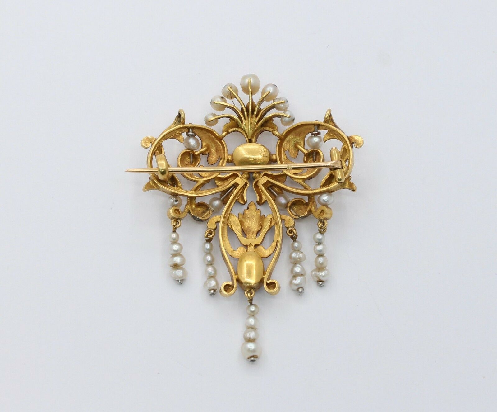 French Victorian 18K Yellow Gold Floral Amethyst Pearl Brooch