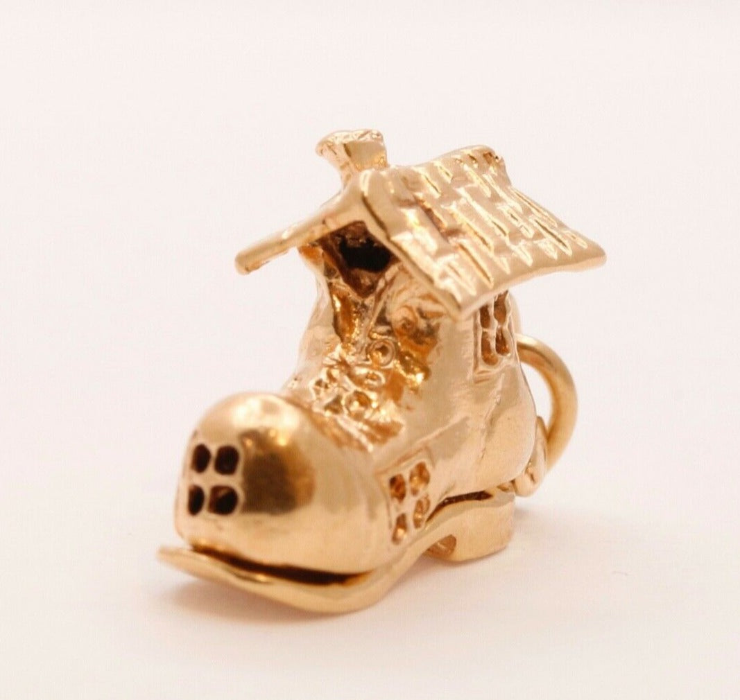 Vintage 14K Yellow Gold Movable "There Was An Old Woman" Enamel Pendant Charm