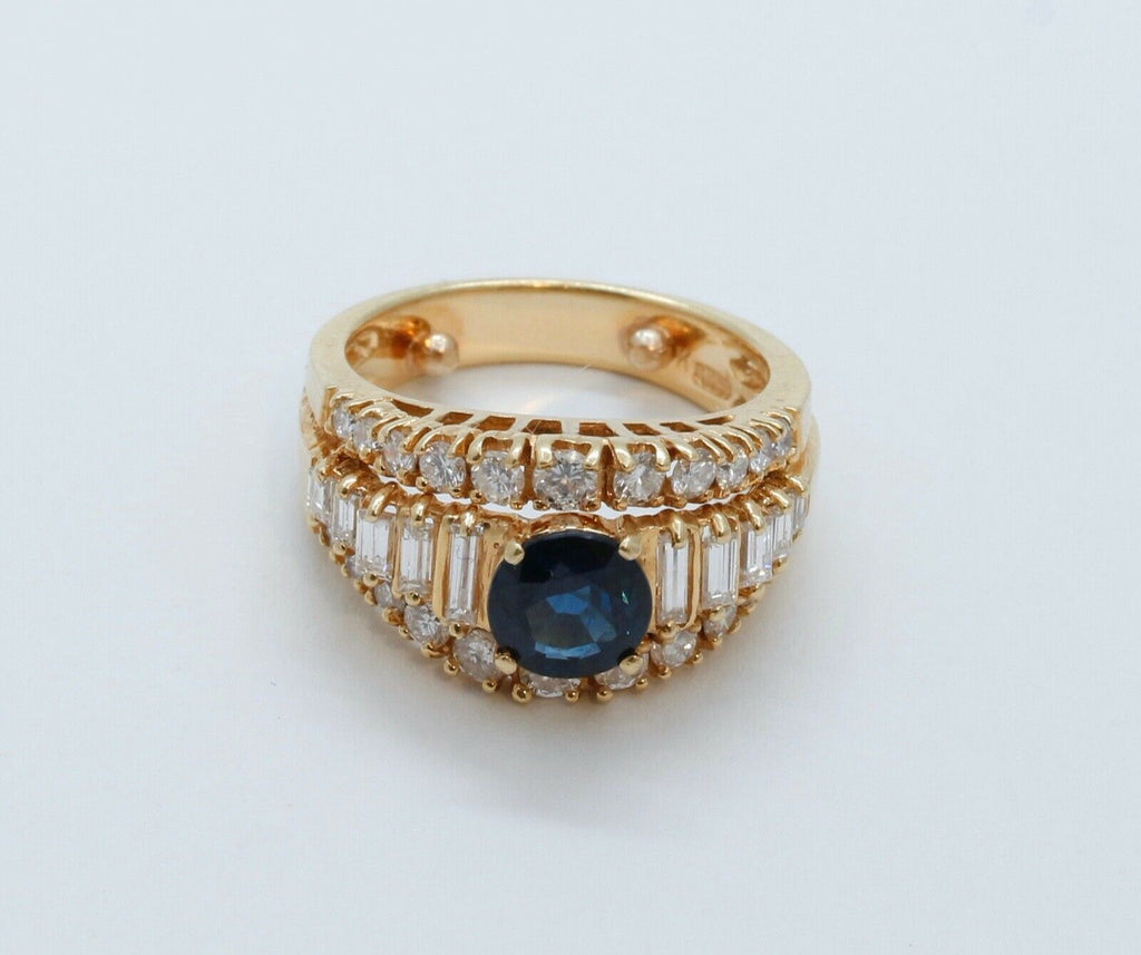 Vintage Ladies Blue Sapphire Diamonds 18K Yellow Gold Ring