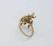 Load image into Gallery viewer, Vintage Floral 14K Yellow Gold Ruby Emerald Ring
