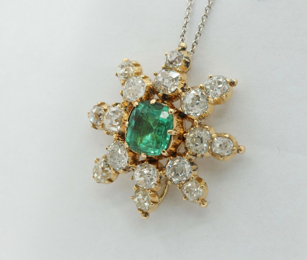 Elegant Vintage Ladies Emerald Diamonds 14K Yellow Gold Pendant