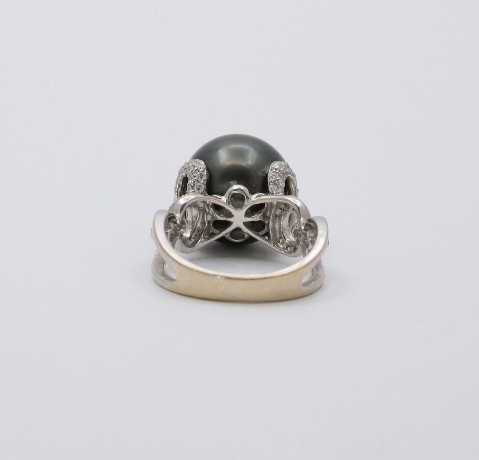 Vintage Tahitian South Sea Pearl Diamonds 18K White Gold Ring