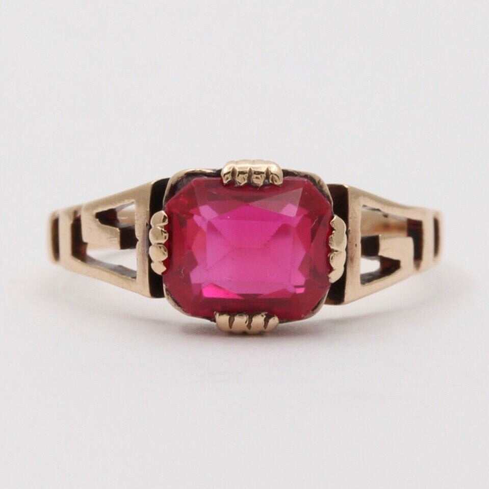 Antique Red Stone In 10K Rose Gold Ring