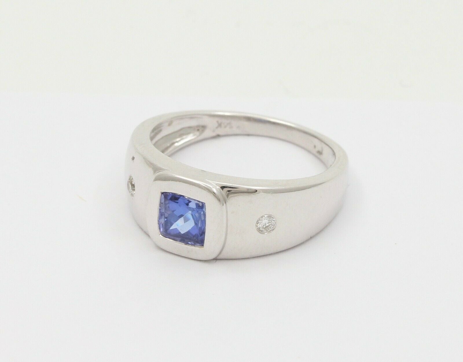 Vintage 14K White Gold Tanzanite Diamond Ring