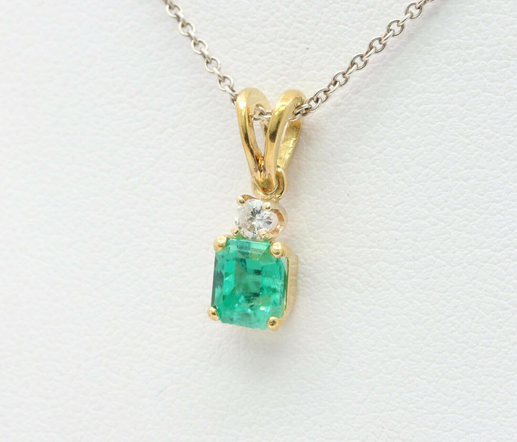 Vintage 18K Yellow Gold Emerald Diamond Pendant