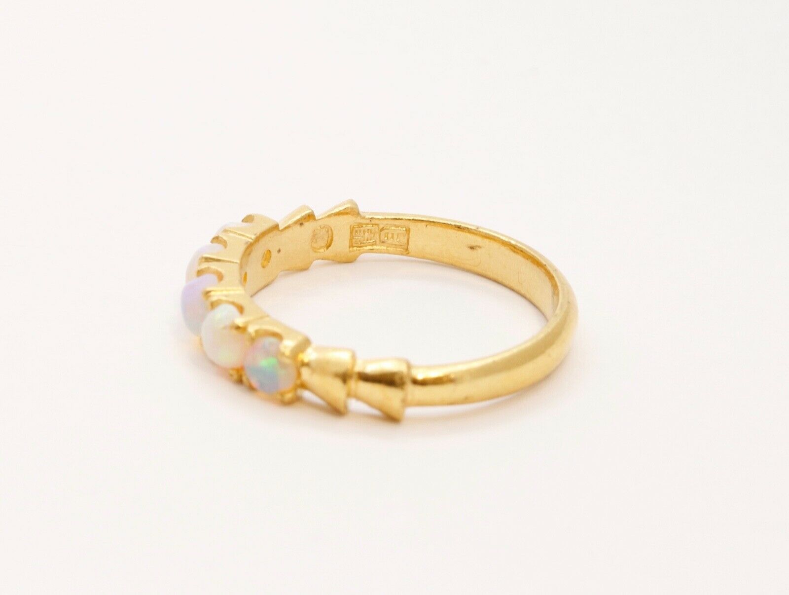 Vintage Ladies Natural Opals 22K Yellow Gold Ring