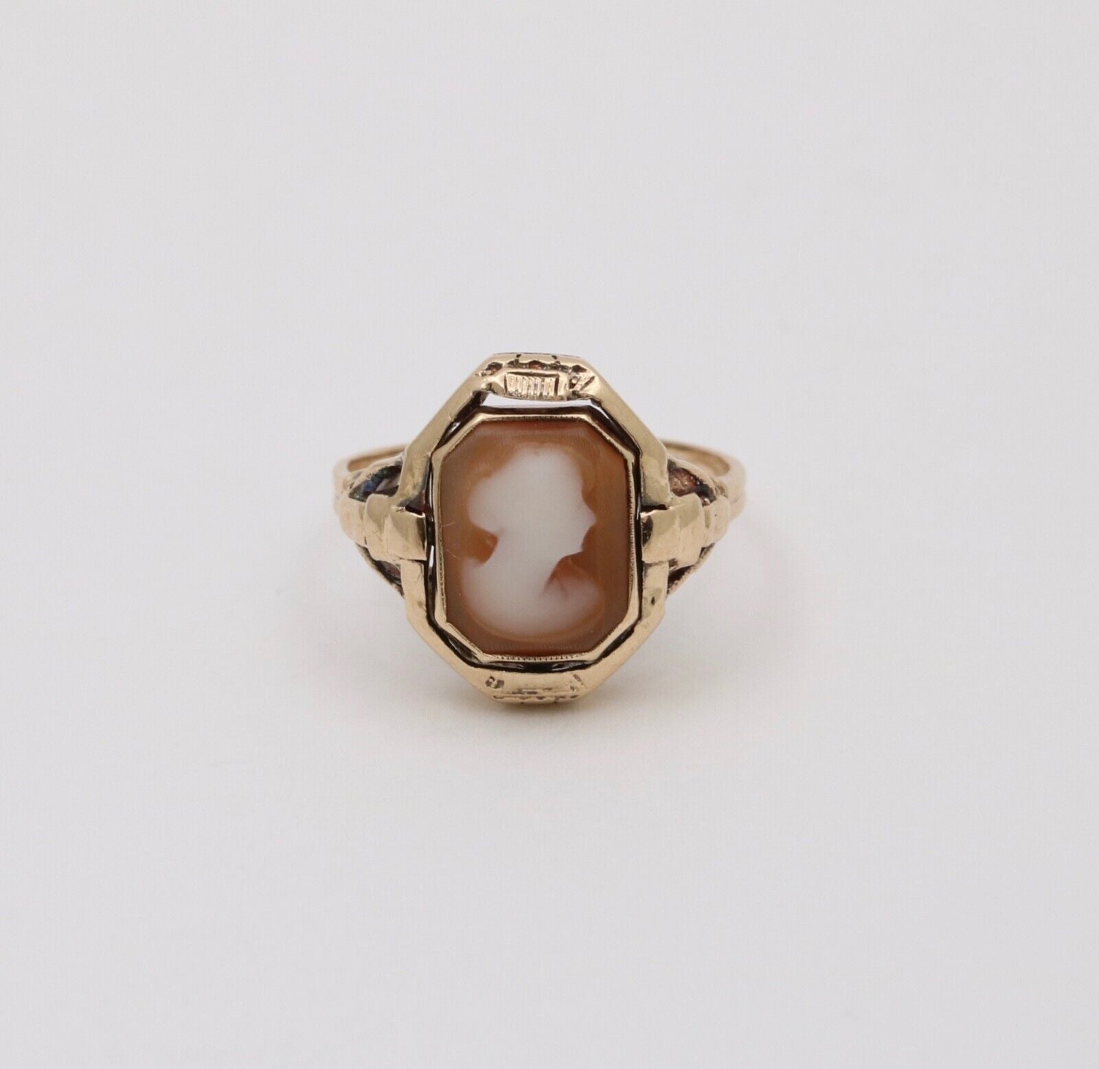 Antique Reversible Cameo and Onyx 10K Yellow Gold Ring