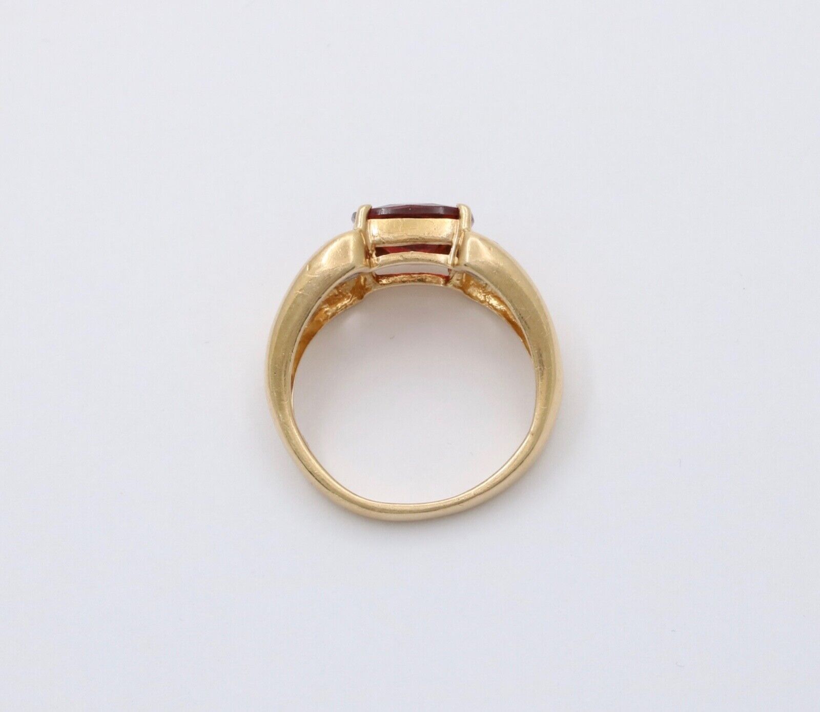 Vintage 14K Yellow Gold Garnet And Diamond Ring Band. Cocktail Ring