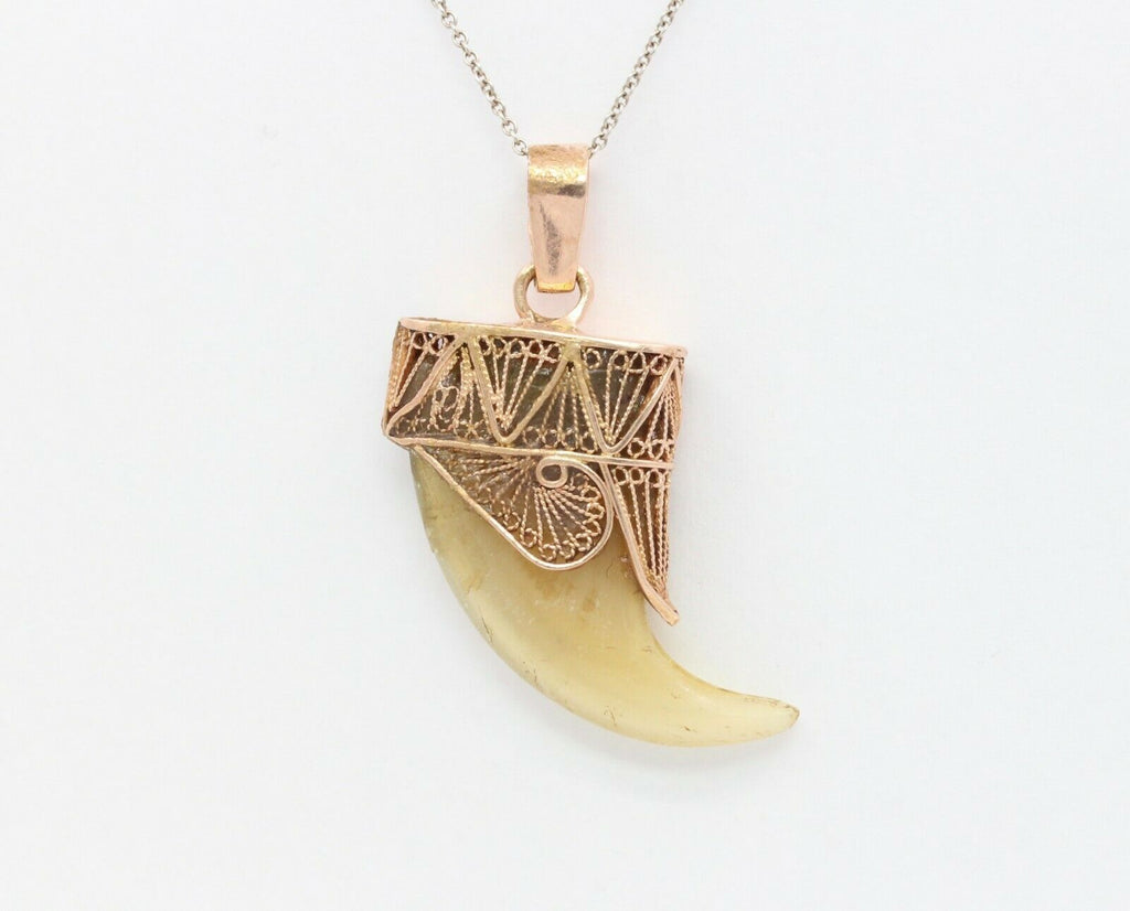 Vintage 14K Yellow Gold Claw Pendant