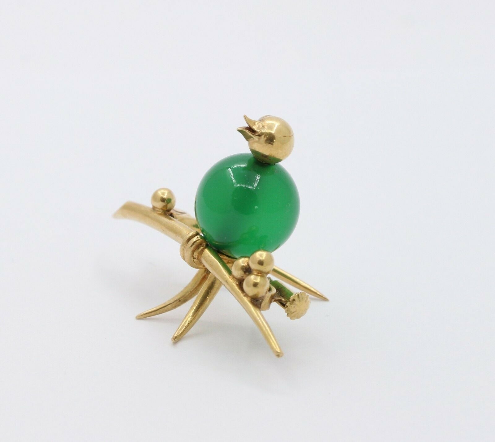 Vintage 14K Yellow Gold Chalcedony Bird Brooch