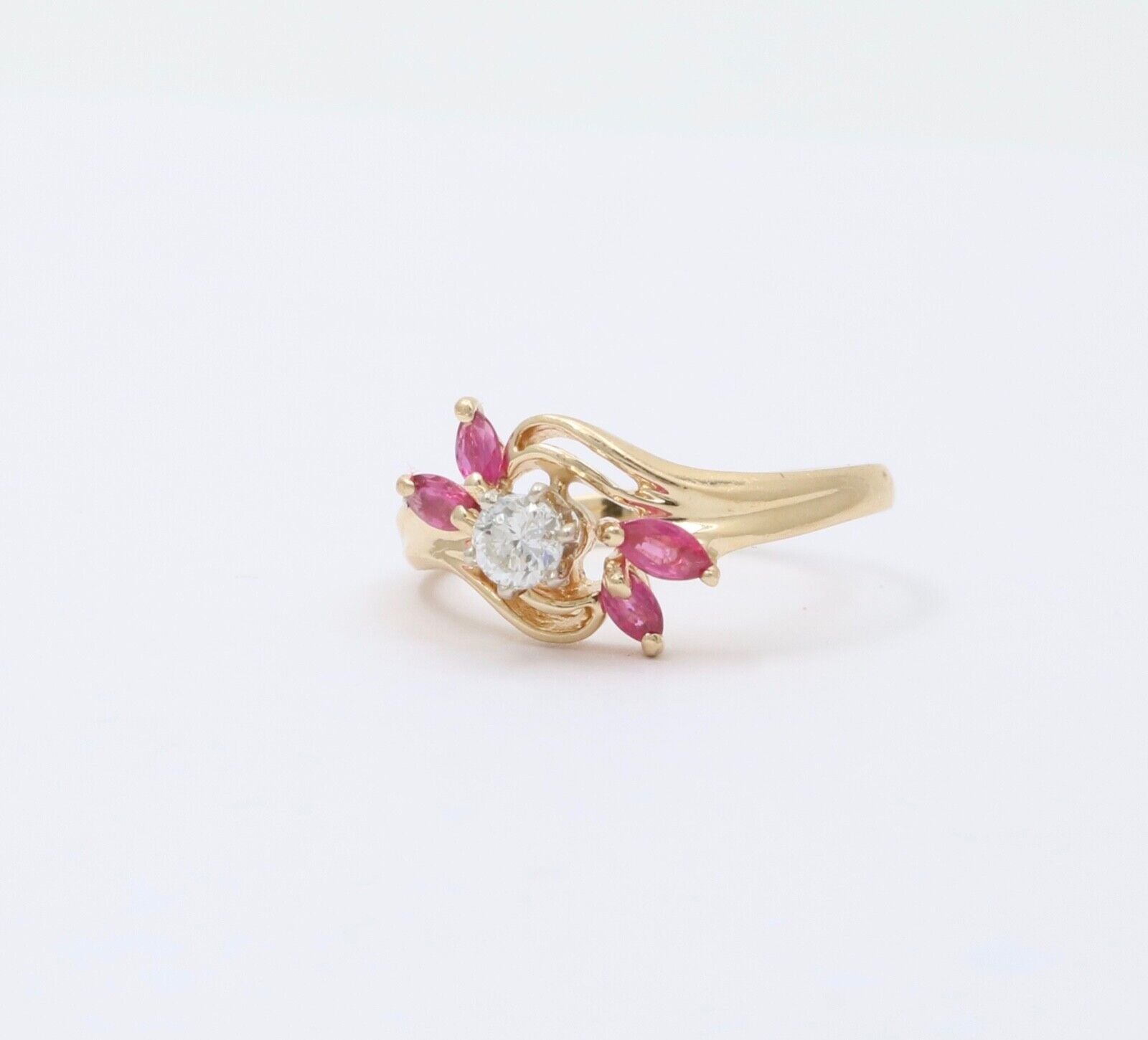 Vintage Retro 1930”s 14K Rose Gold Diamond & Ruby Ring Band.