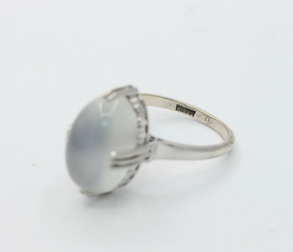 Vintage Solitaire Moon Stone Ring