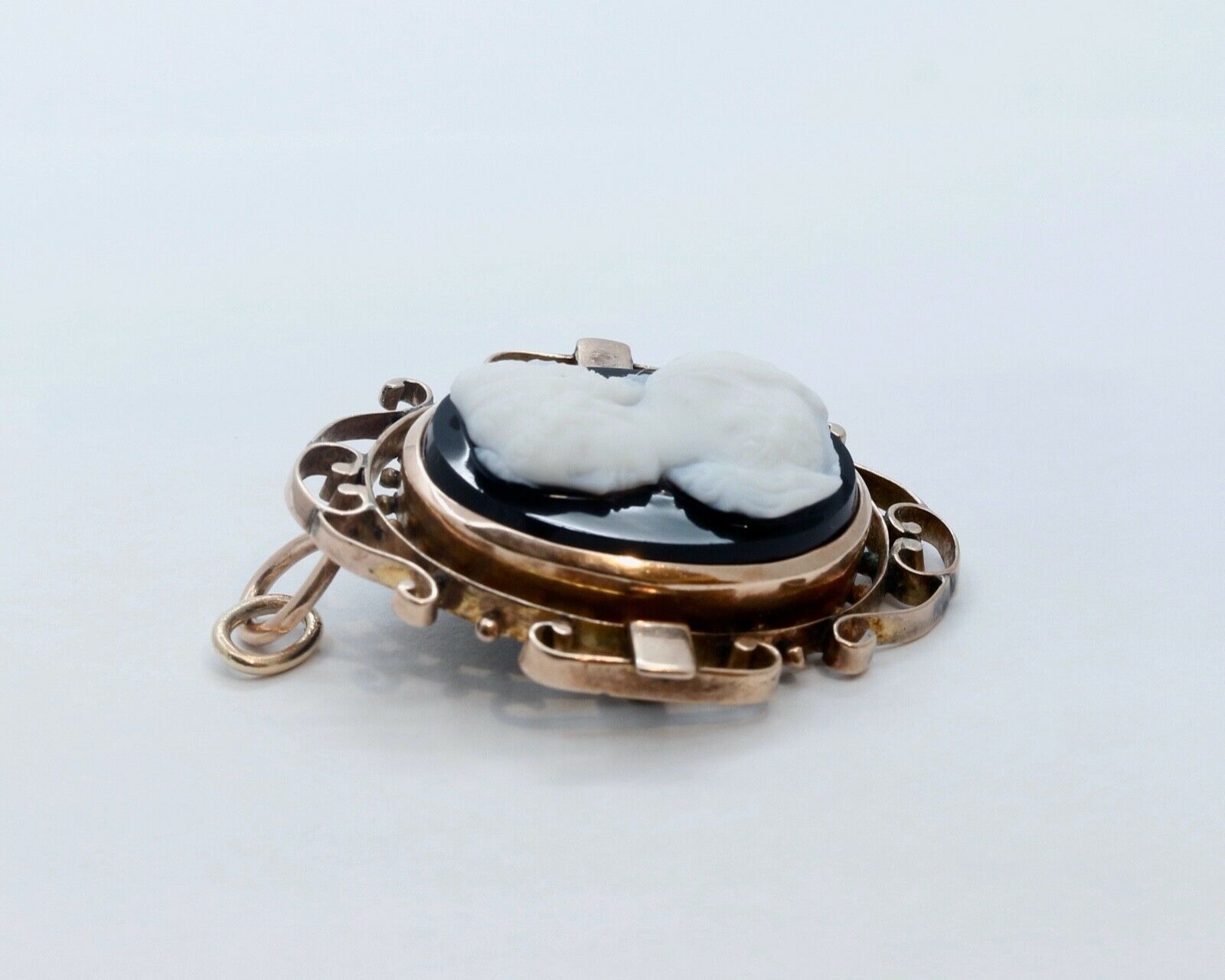 Victorian Cameo 14K Rose Gold Onyx Brooch Pendant Pin