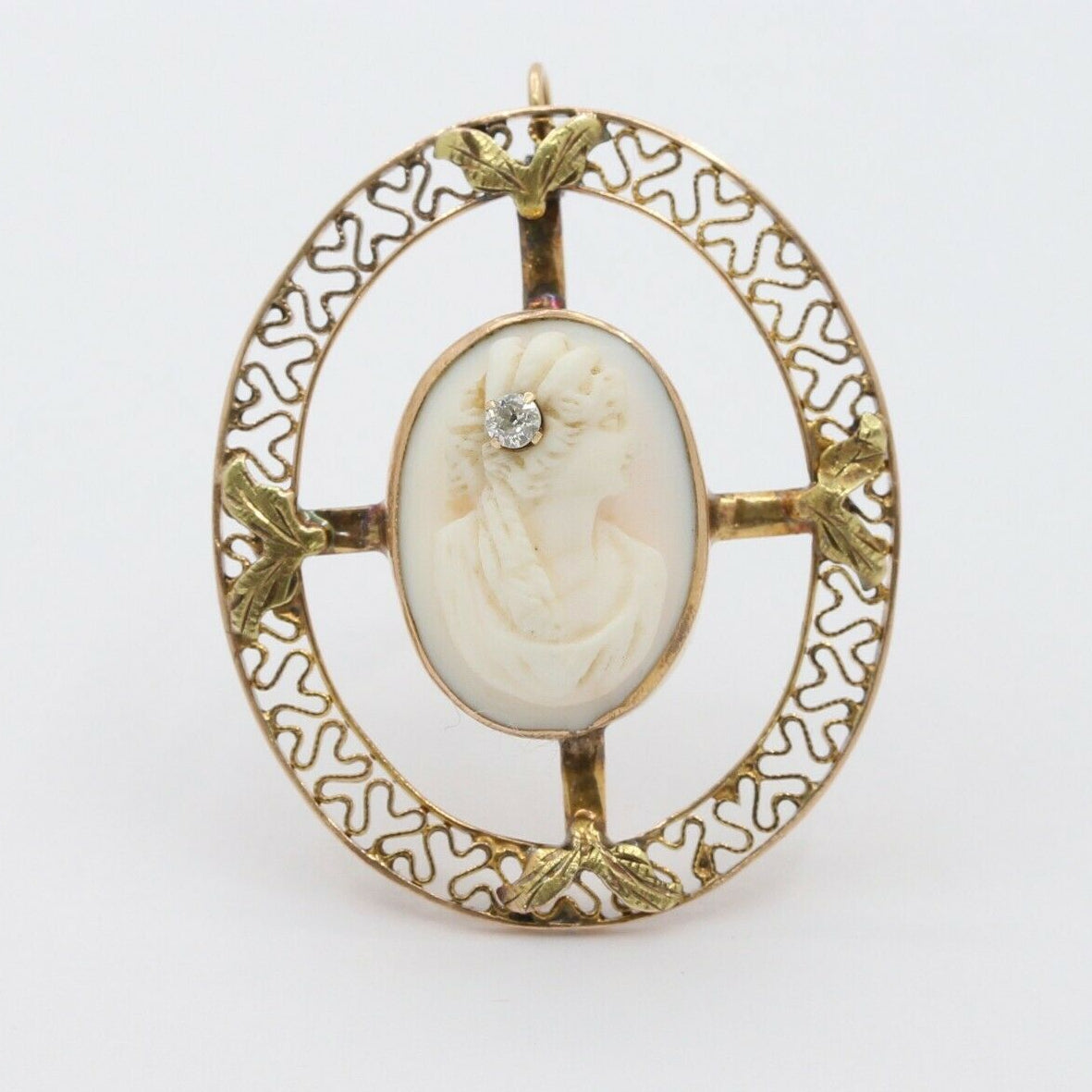 Vintage 14K Yellow Gold Cameo Pedant Brooch