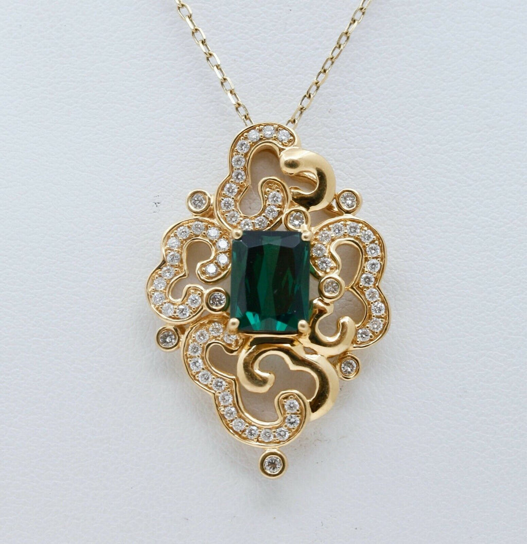 Beautiful Vintage Green Tourmaline Diamonds 14K Yellow Gold Pendant and Chain