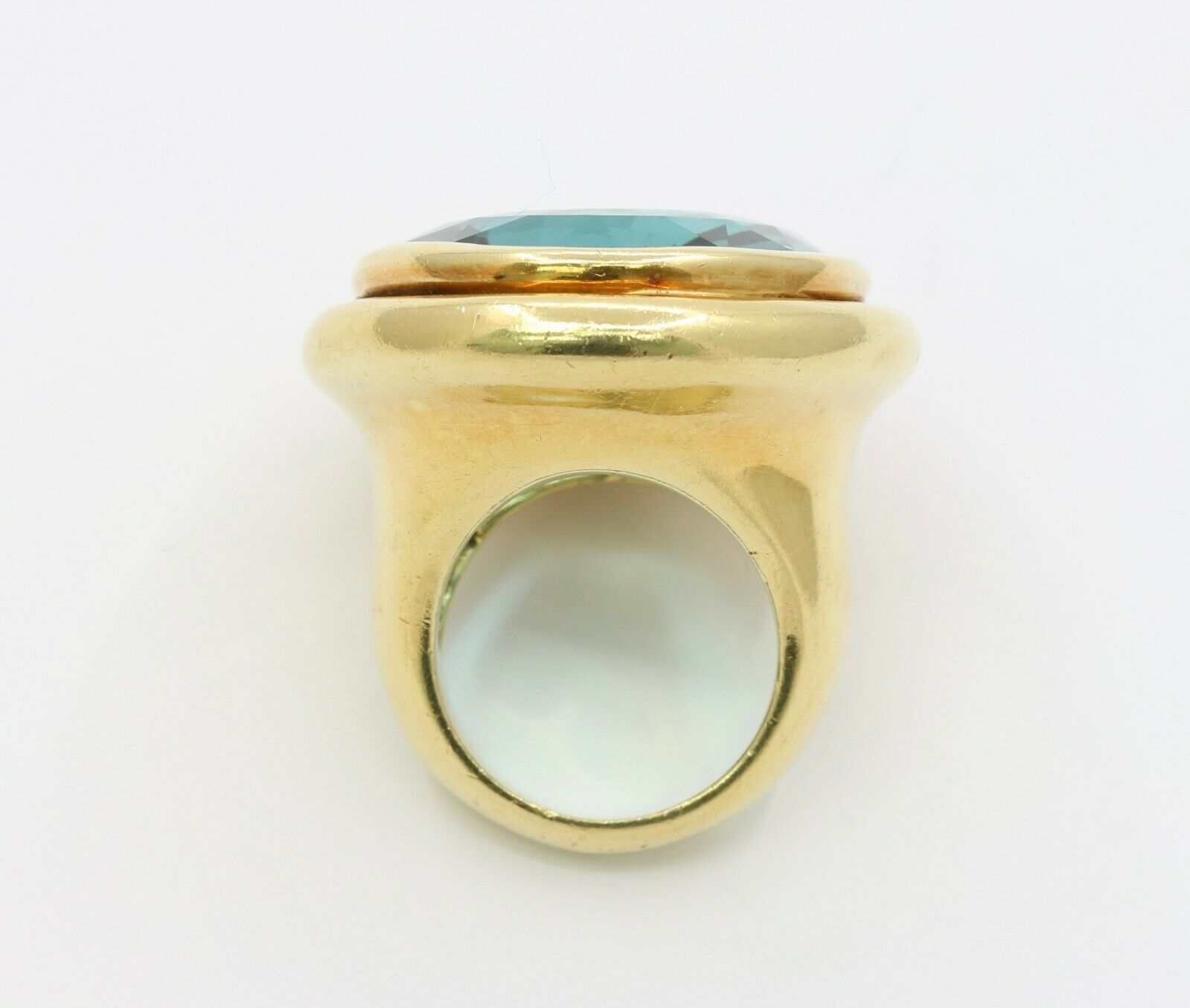 Huge Vintage Heavy 18K Yellow Gold 40+ Carat Aquamarine Ring
