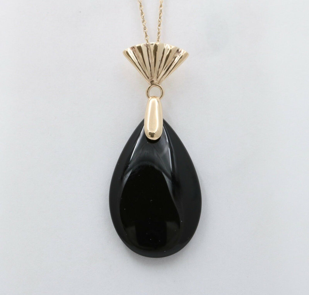 Vintage Oval Onyx 14K Yellow Gold Pendant