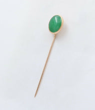 Load image into Gallery viewer, Vintage Jade 14K Yellow Gold Stick Pin
