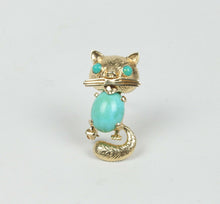 Load image into Gallery viewer, Vintage Turquoise Cat Brooch 14K Yellow Gold
