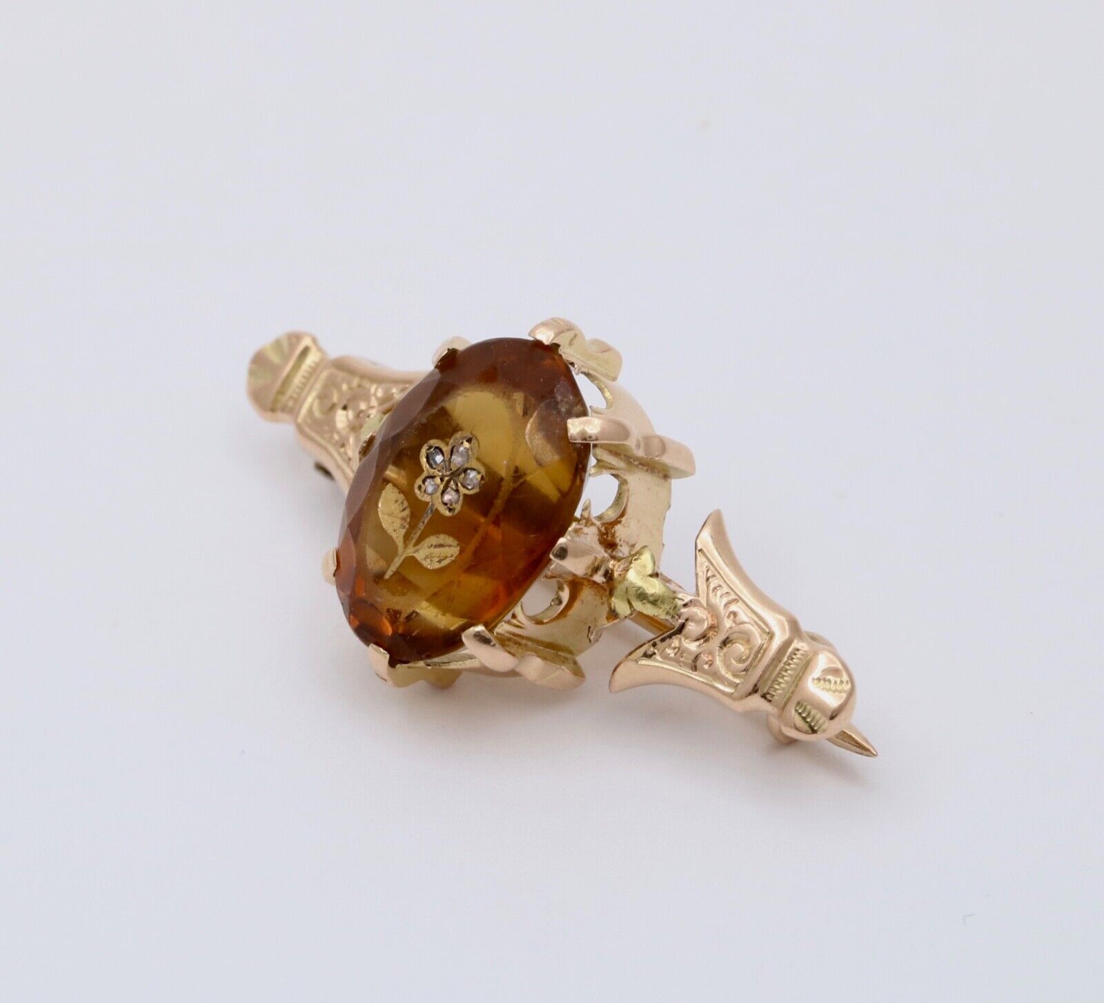 Antique Victorian 14K Yellow Gold Citrine flower Bar Pin.