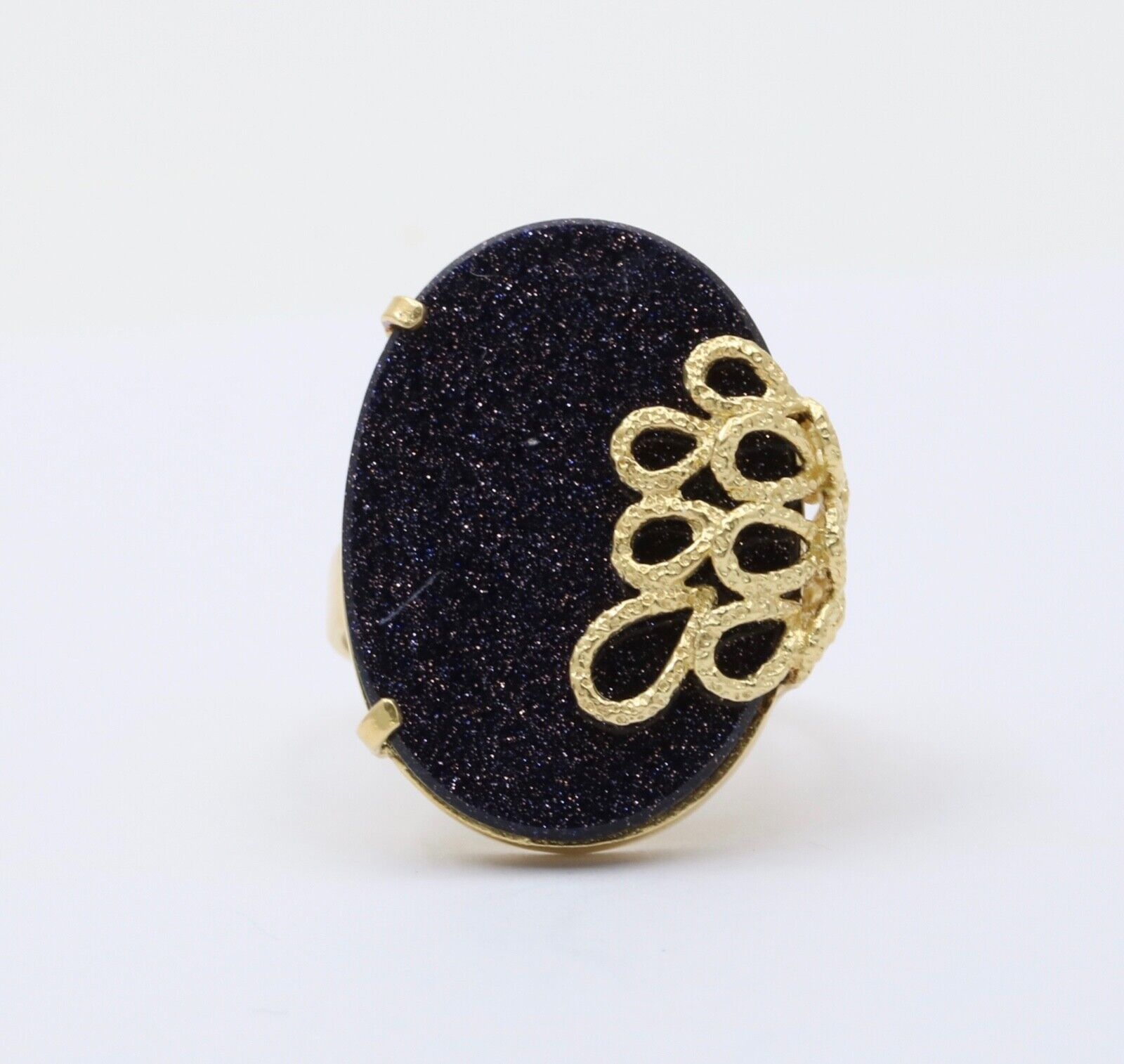 Vintage 18K Yellow Gold Blue Goldstone Statement Ring