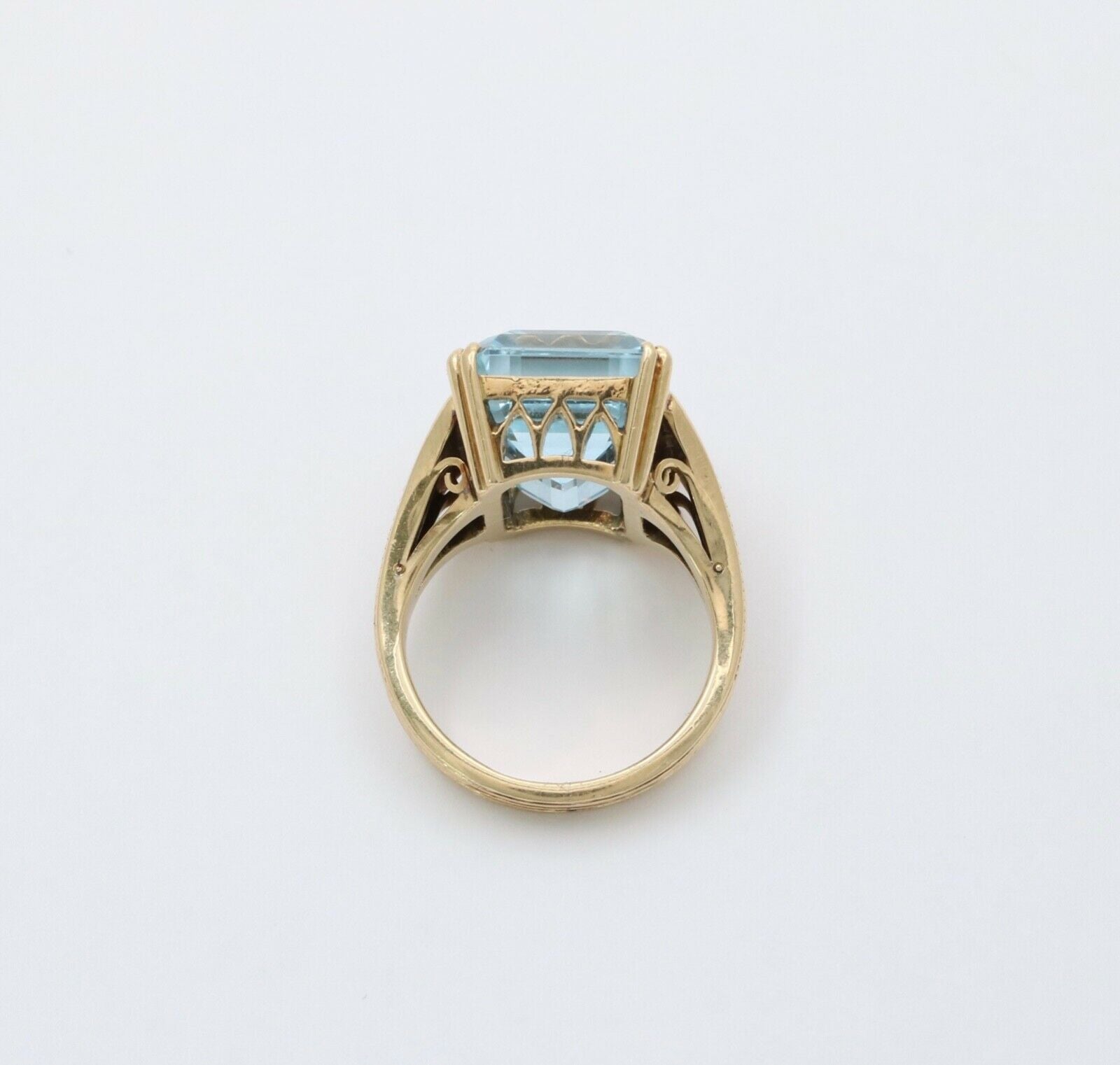 Art Deco Aquamarine 14K Yellow Gold Ring