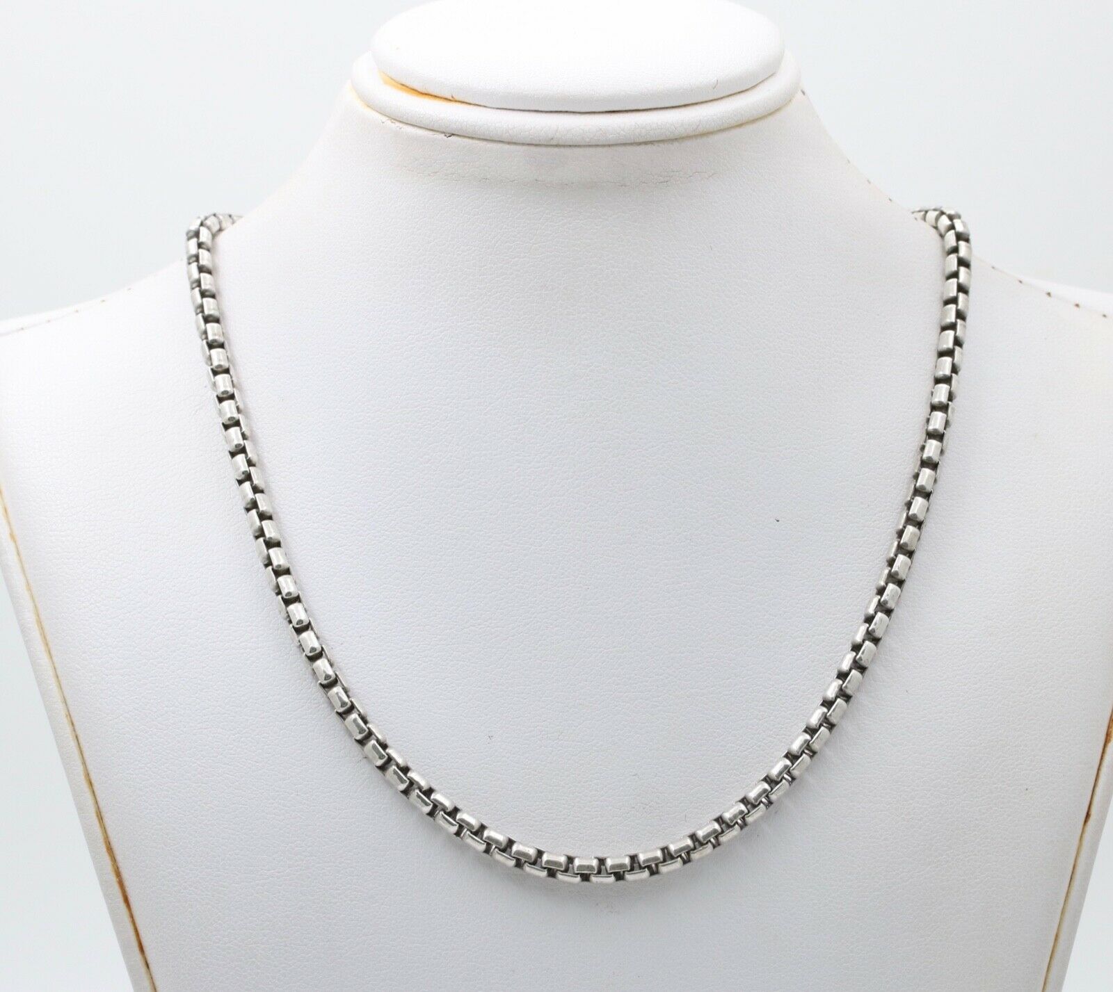 Classic David Yurman 22 inches sterling silver Rounded Venetian Link Necklace