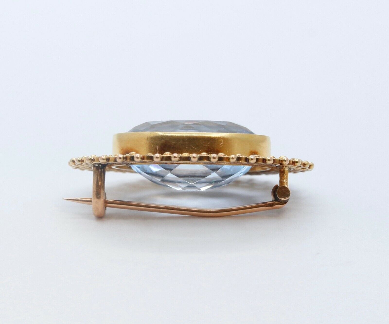 Victorian Edwardian Oval Aquamarine 14K Yellow Gold Brooch Pin